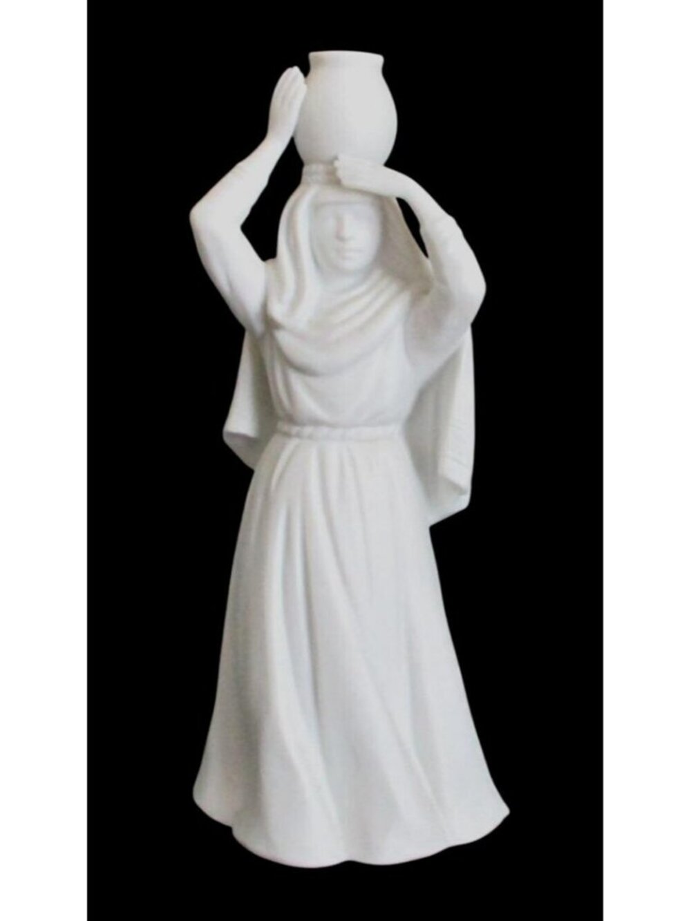 Avon Nativity Collectables 1983 A WOMAN WITH A WATER JAR